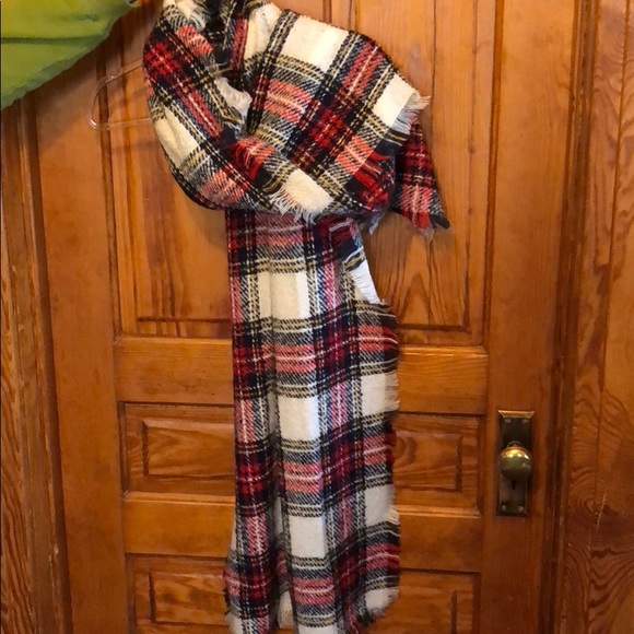 Scarf - Picture 4 of 4